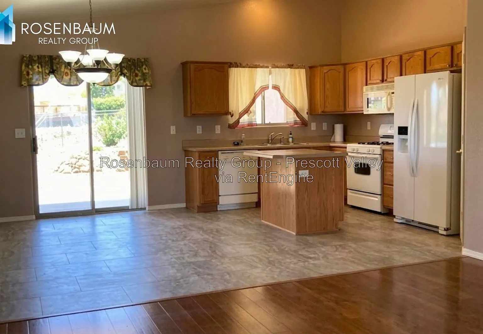3 bed, 2.0 bath, 1430 sqft, $2,350 — Photo 2