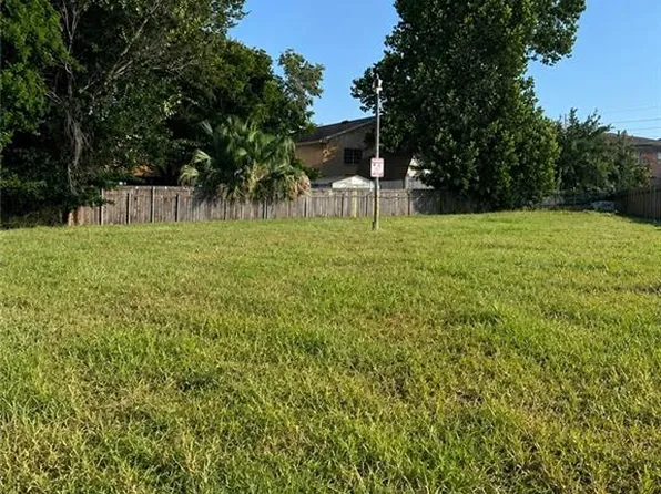 7 Terrie Ct, Metairie, LA 70001