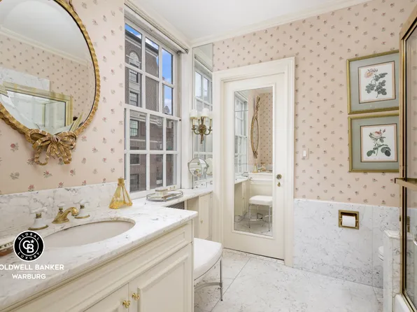 580 Park Avenue image 12 of 19