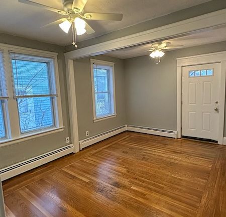 Entry, living room