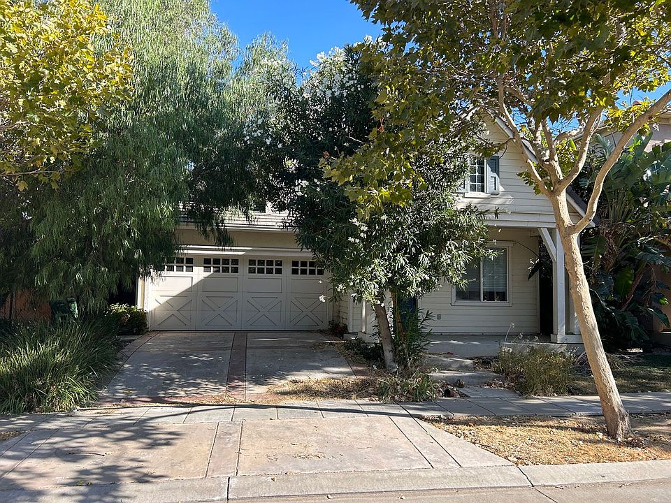 1st image of 418 S Paraiso Way