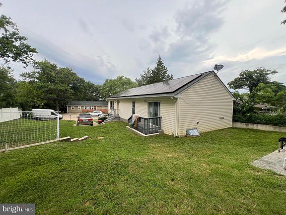 4th image of 6407 59th Ave
