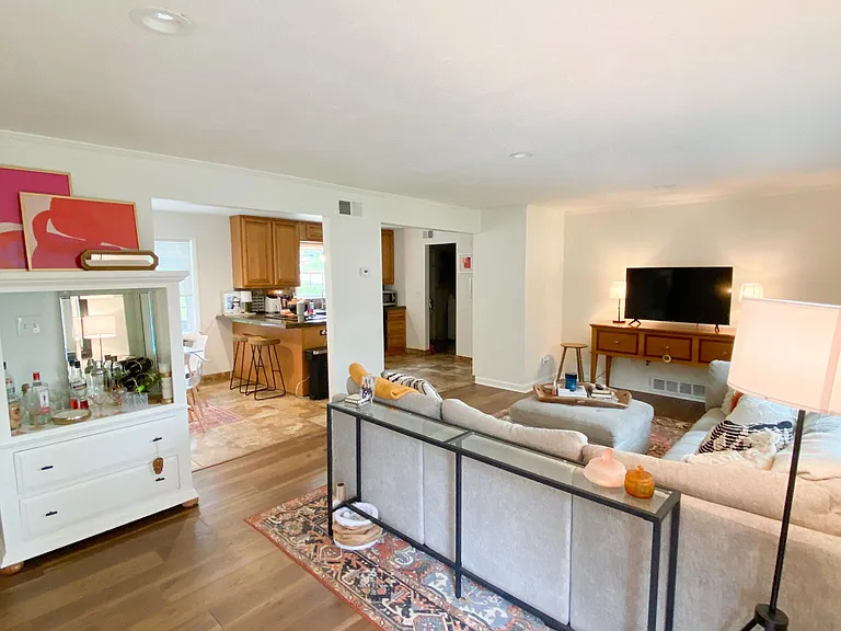 7656 High Dr — Photo 4