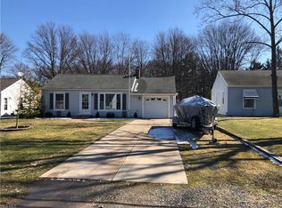8037 Fitch Rd, Olmsted Township, OH 44138