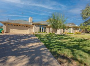 406 N Avenue Z, Clifton, TX 76634