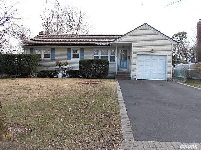 1st image of 110 Veronica Ln