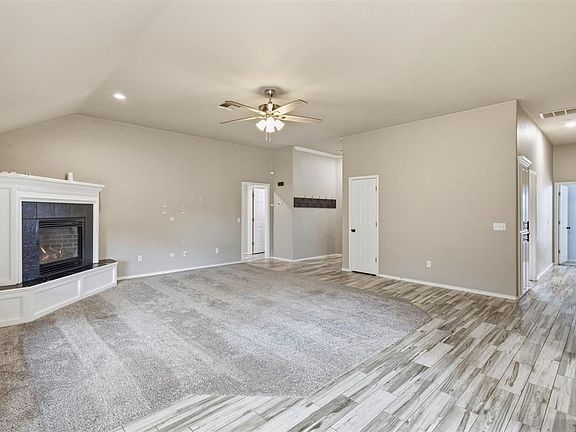 5th image of 713 Cactus Ct