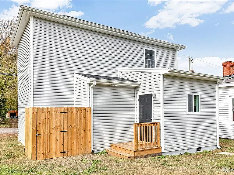 1025 Bolling St — Photo 12