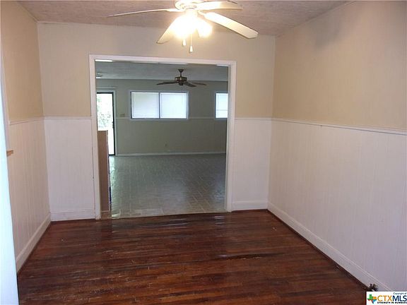 3rd image of 1504 E Park Ave