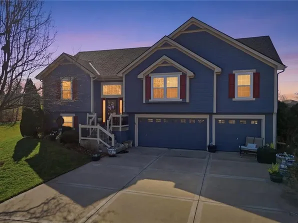 200 E 20th Ter, Kearney, MO 64060