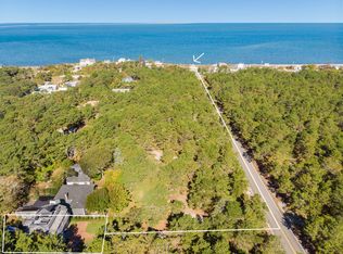 21 Merrills Rd, Amagansett, NY 11930