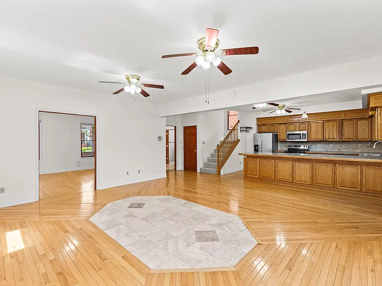 78 Auburn Ave — Photo 10