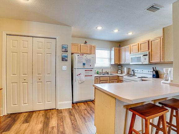 5th image of 404 Barrier Dunes Dr Unit 73