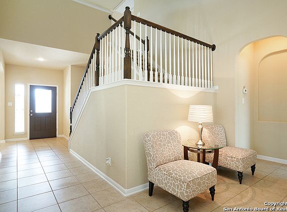 5th image of 25167 Buttermilk Ln
