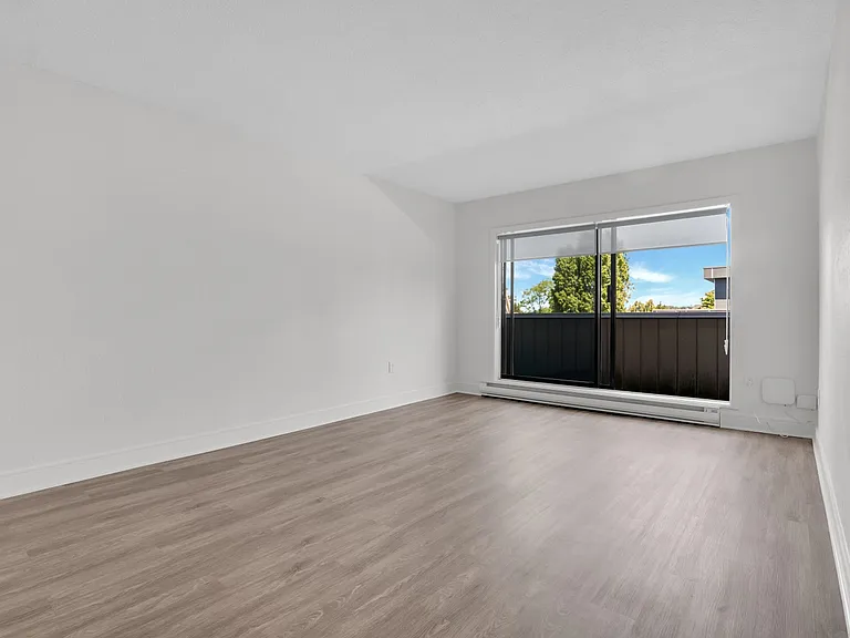 1720 Cook St — Photo 21