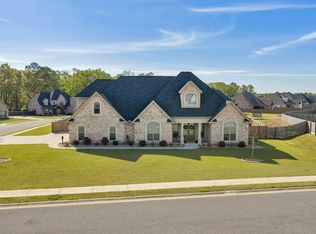 200 Bristleleaf Path, Kathleen, GA 31047