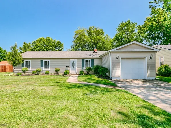 33440 Willowick Dr, Eastlake, OH 44095