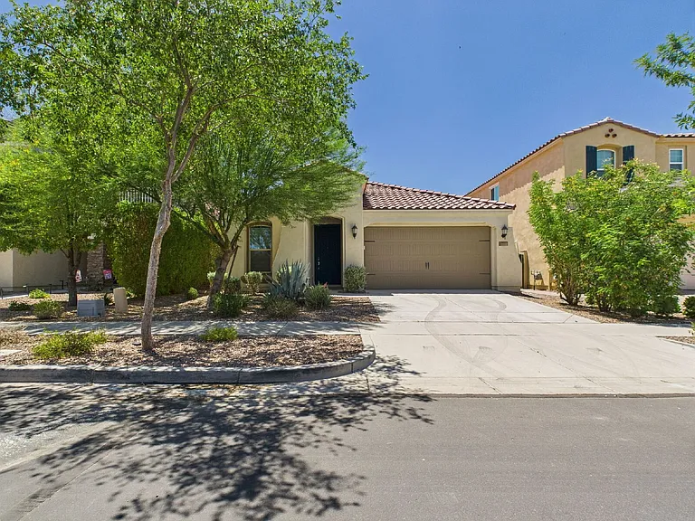 10511 E Corbin Ave — Photo 1