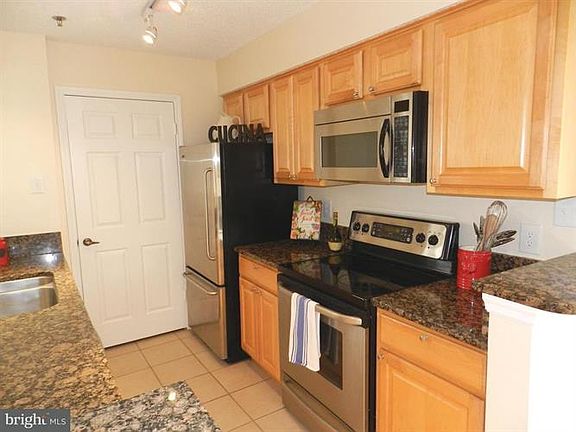 5th image of 1504 Lincoln Way APT 205