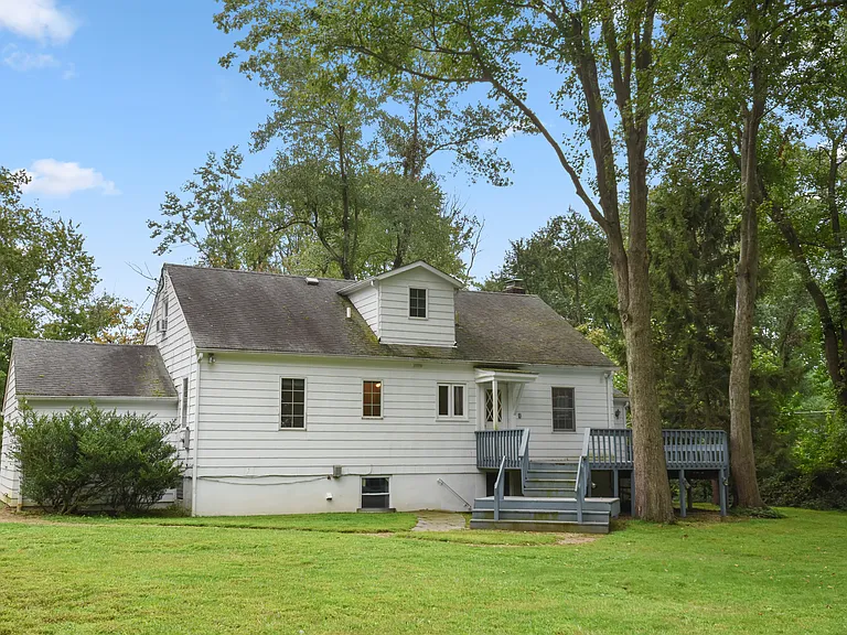 Jay Rd — Photo 26