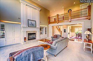 3rd image of 9989 Rosewood Dr