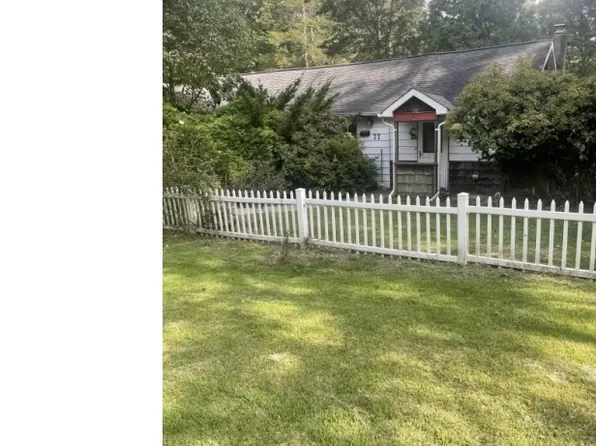 77 Townsend Rd, Wanaque Boro, NJ 07465
