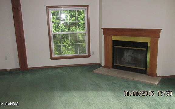 4th image of 309 Welton St