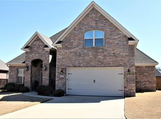 43 Forest Valley Ln, Little Rock, AR 72223