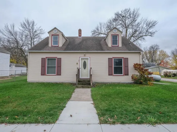 21 Cedar St, Easton, MN 56025