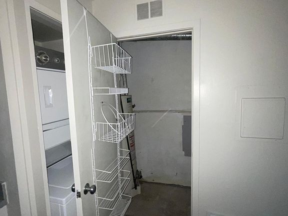 5th image of 2629 Brown St APT 415