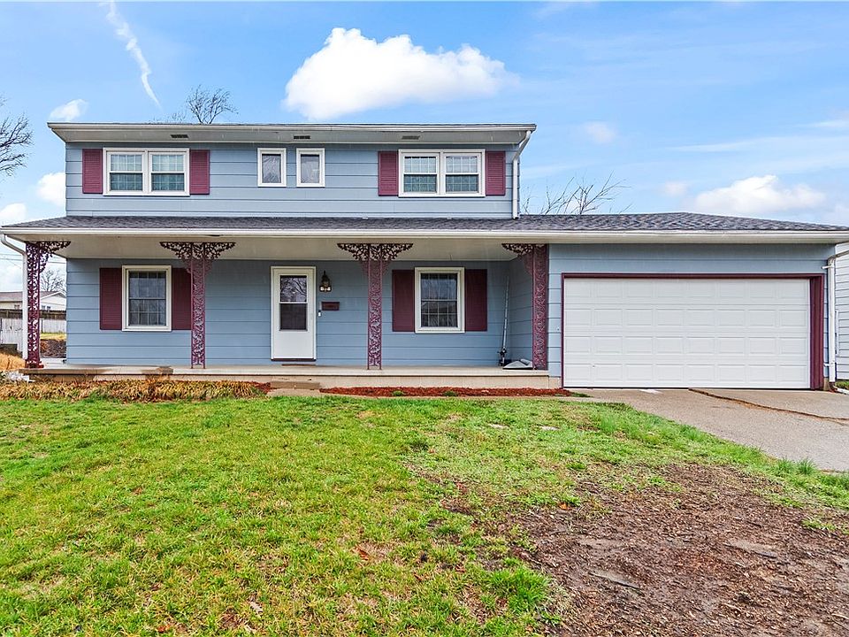 1st image of 32 Ridge Lane Dr