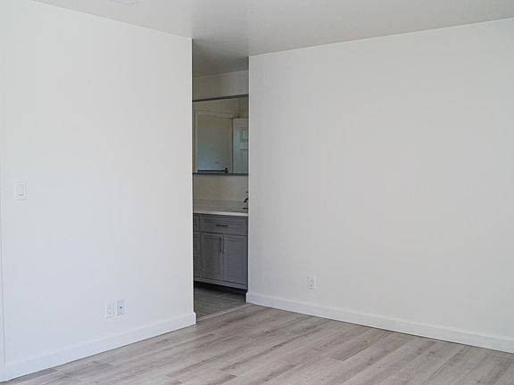 2nd image of 2606 Marina Blvd