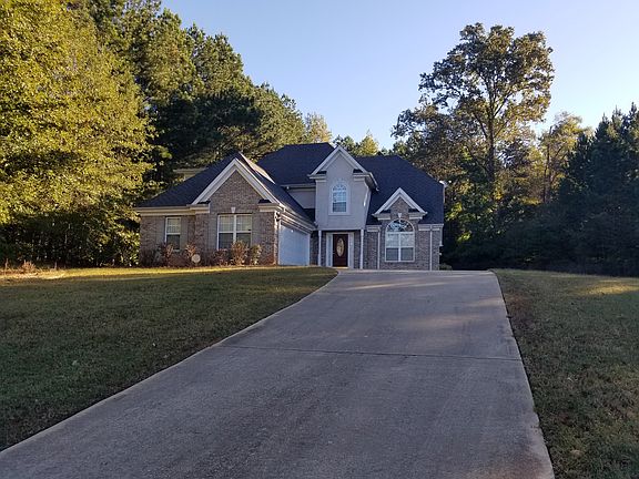 2nd image of 40 Carriage Park Ct