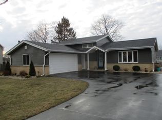 10718 38th Ave, Pleasant Prairie, WI 53158