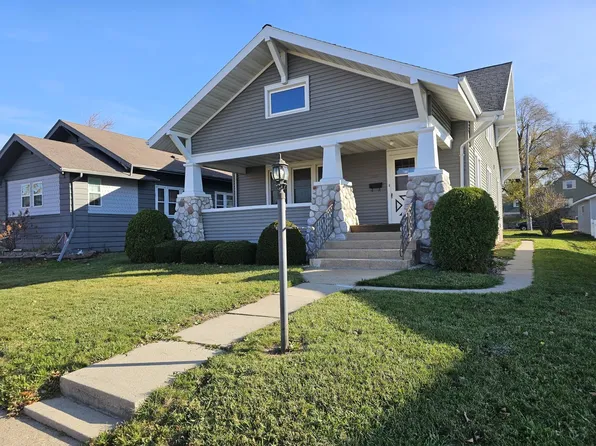 1004 Kilbourn Ave, Tomah, WI 54660