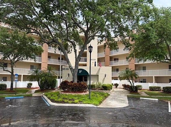 3rd image of 9539 Weldon Circle #F107