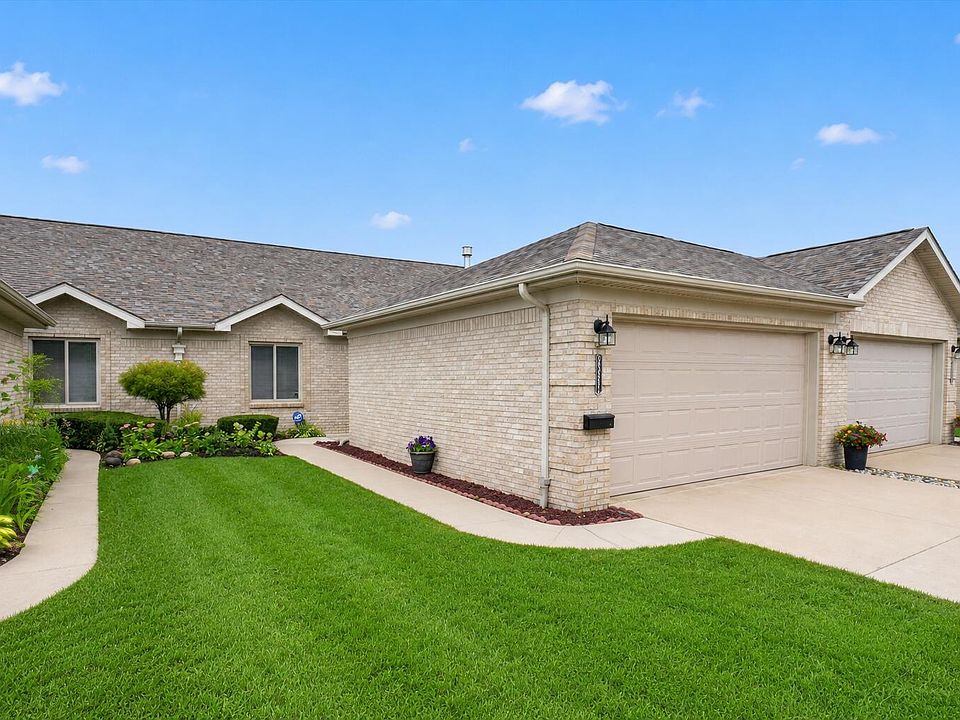 1st image of 35251 Silver Maple Dr