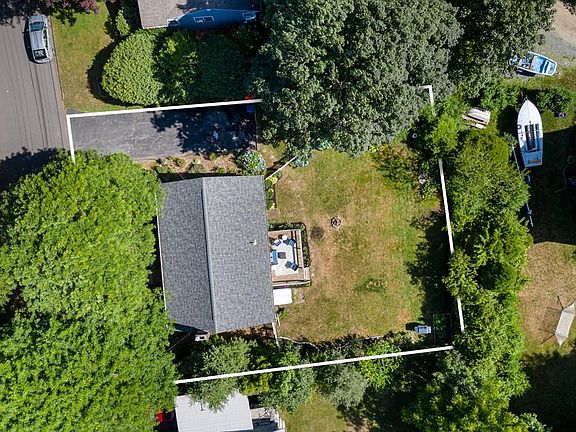 4th image of 5 Baker Ln
