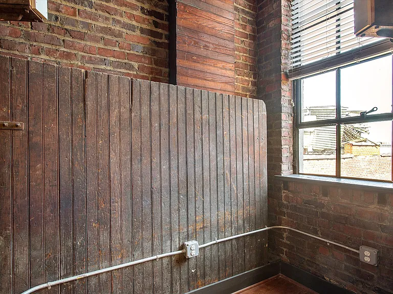 306 E Grace St — Photo 26