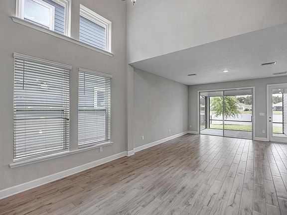 5th image of 189 Vista Lake Cir
