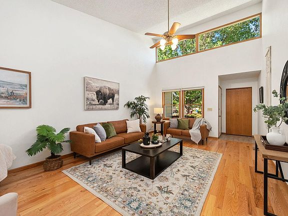 4th image of 3500 Laredo Ln #E5