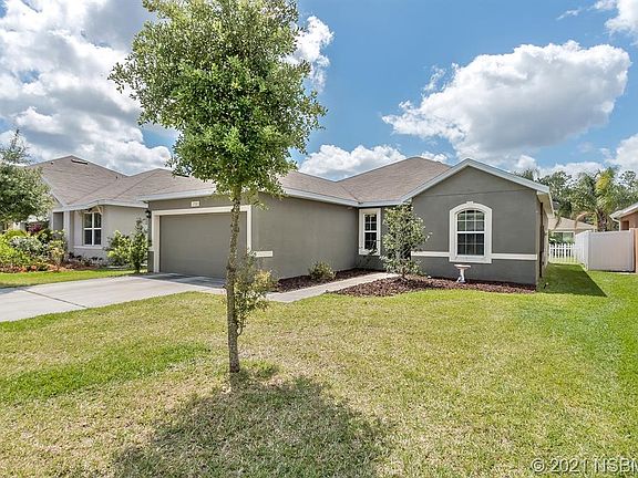 3rd image of 1722 Savannah Ln