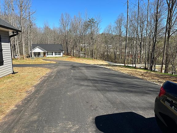 4th image of 295 Grainger Rd