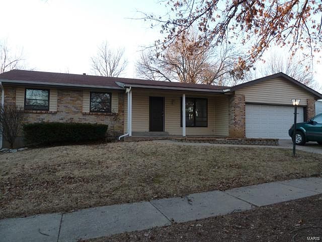 1st image of 1911 Lakemont Ln