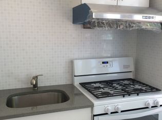4104 171st St, Flushing, NY 11358