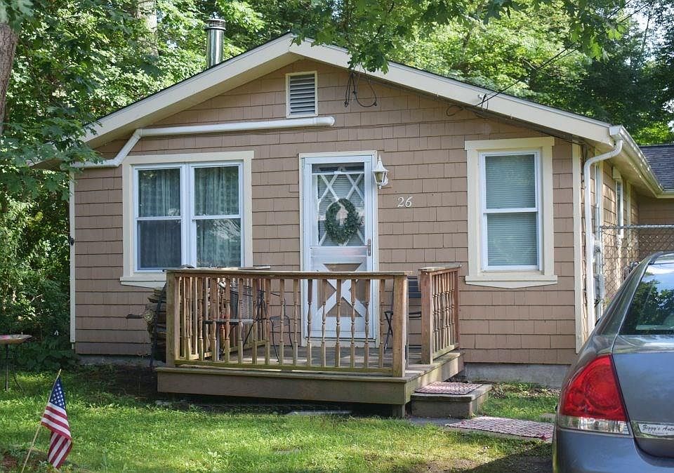 1st image of 26 Bailey Dr
