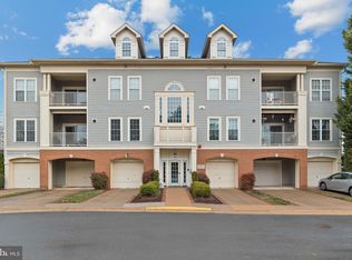 11310 Westbrook Mill Ln UNIT 201, Fairfax, VA 22030