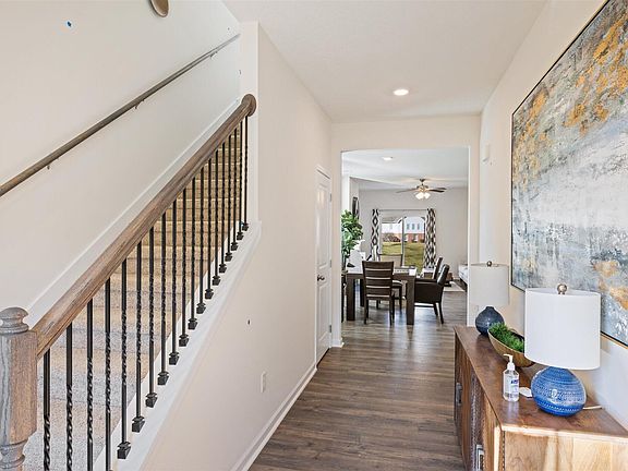 2nd image of 10807 Upland Dr