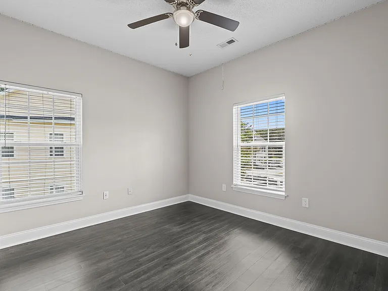 5026 Belleglen Ct #202 — Photo 40