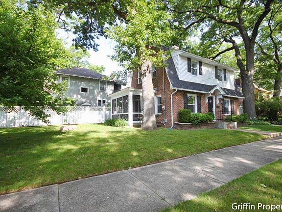 4th image of 1053 Calvin Ave SE
